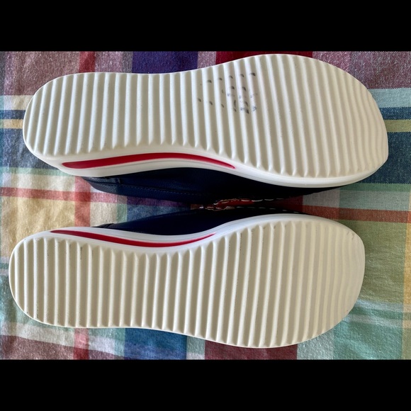 Navy & Red Vegan Lightweight Designer Loafers New W/O Box - Picture 7 of 7